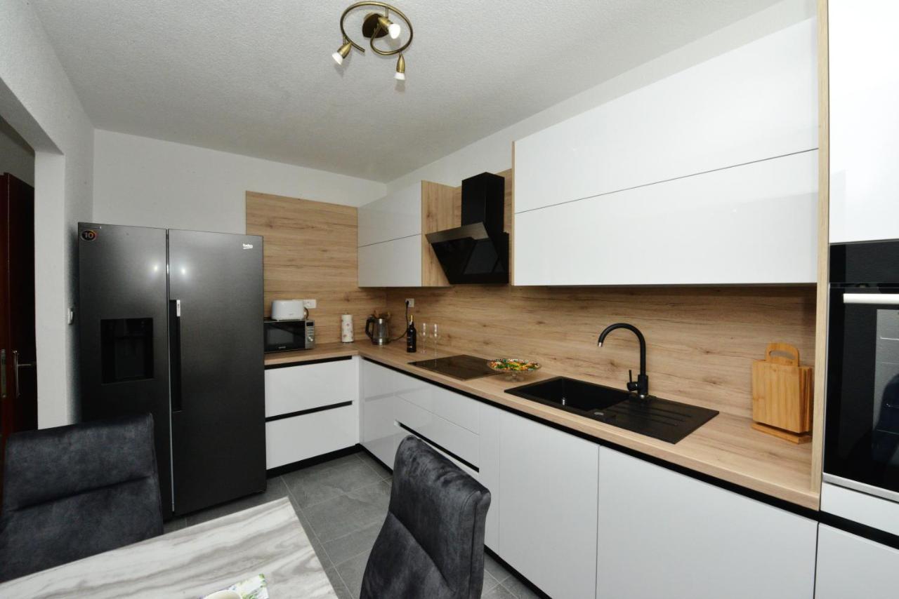 Apartmani Ivan Kastela Exterior photo