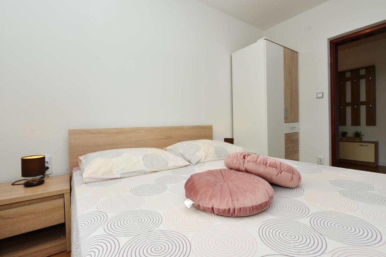 Apartmani Ivan Kastela Exterior photo