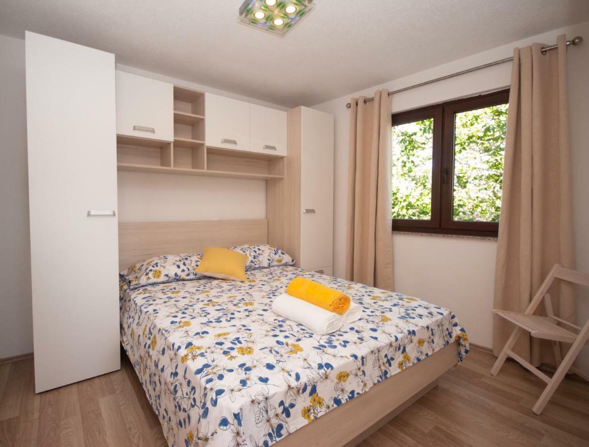 Apartmani Ivan Kastela Exterior photo